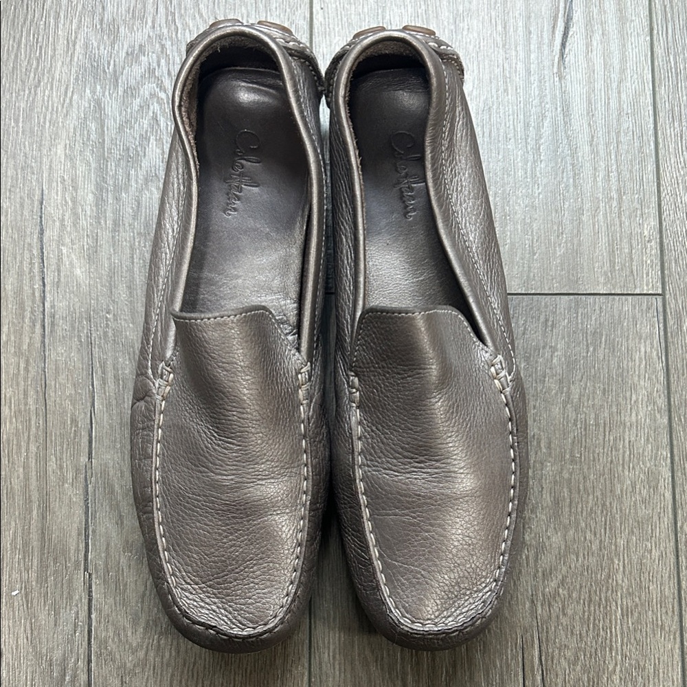 Cole Haan Women's Gray/Gold Leather Slip-On Loafers 10M